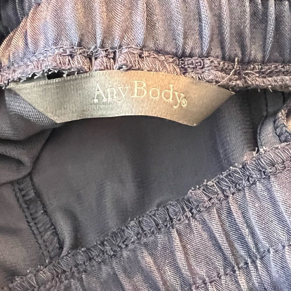AnyBody Jogger Pants - Picture 9 of 10